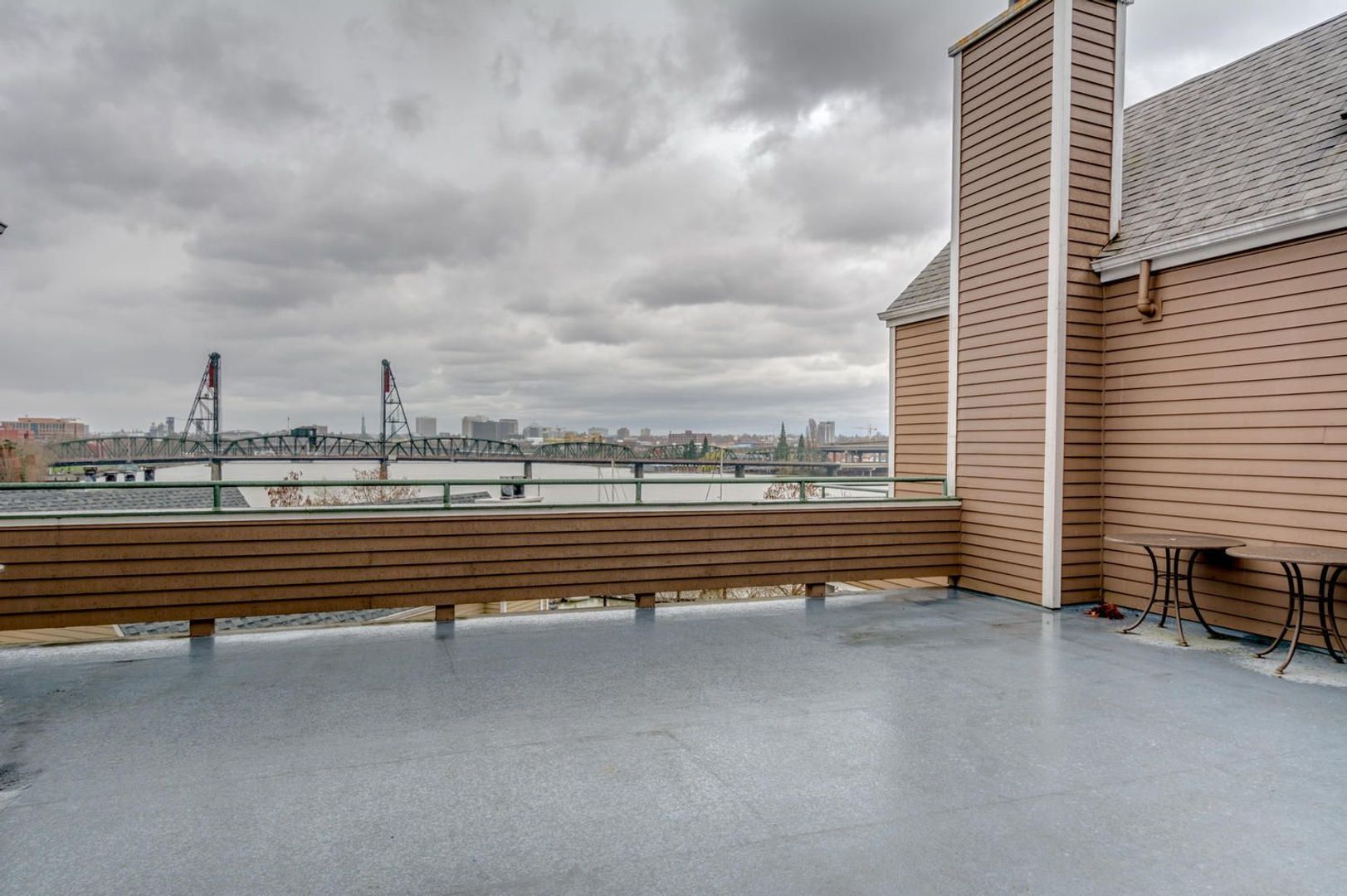 205 SW Montgomery St.  #204 - Portland - Oregon - 2 bed, 2 bath rental property