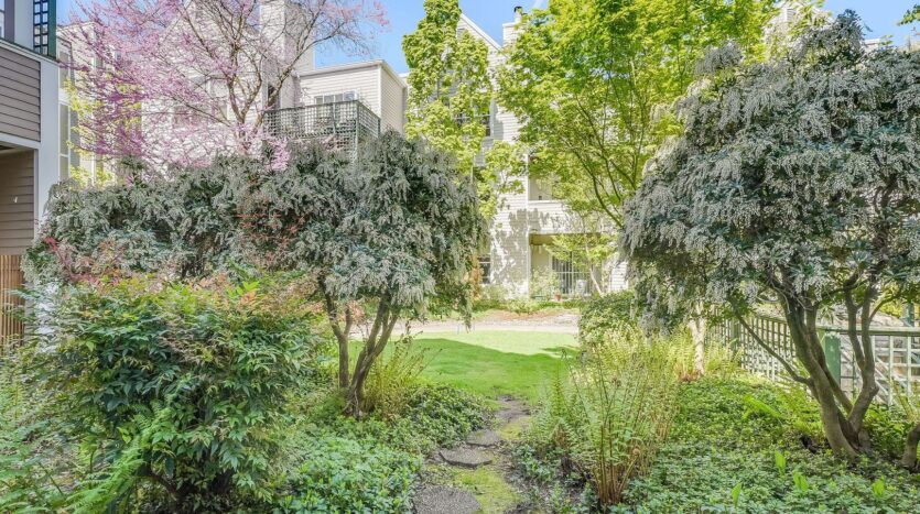 205 SW Montgomery St.  #204 - Portland - Oregon - 2 bed, 2 bath rental property