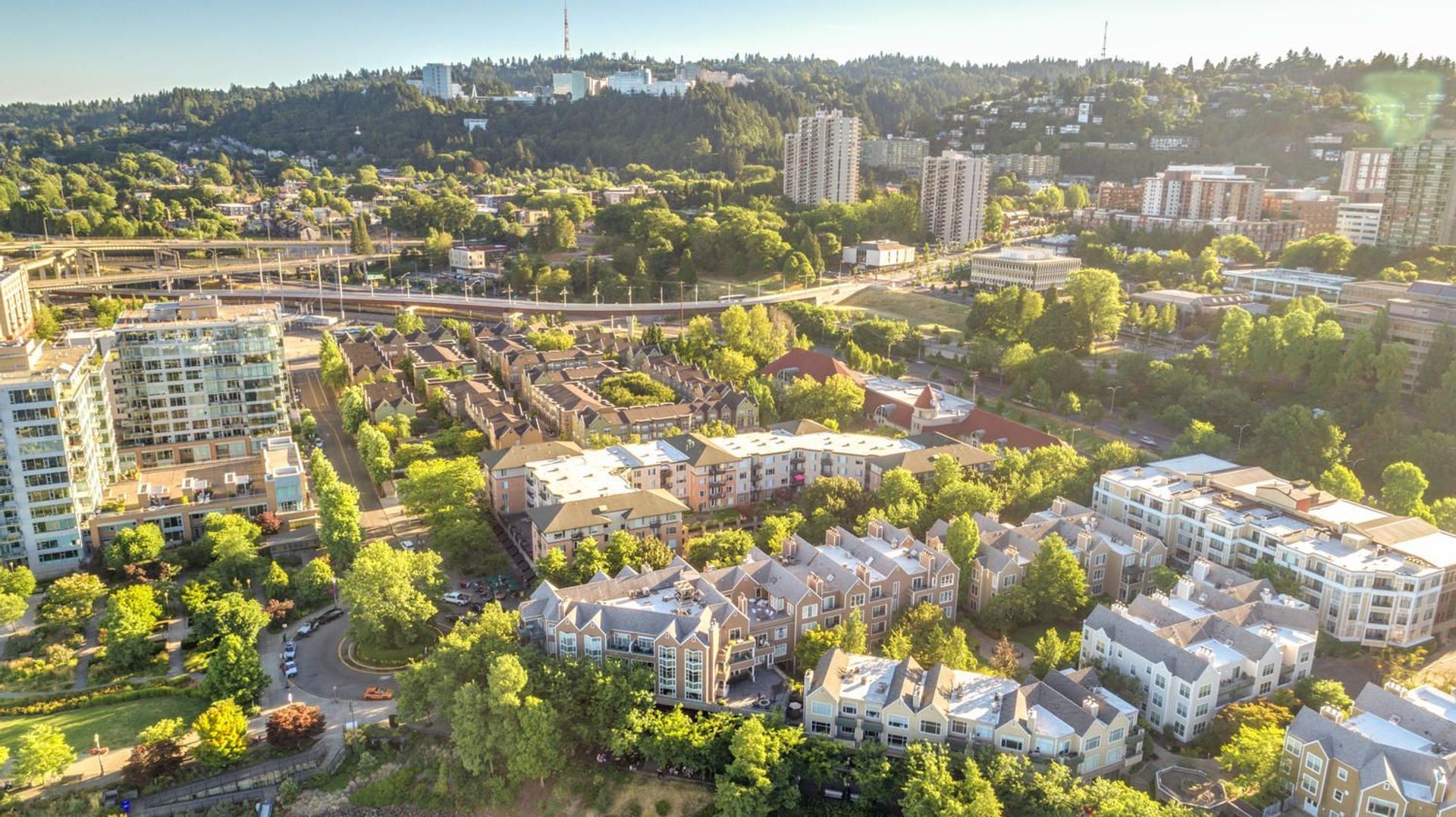 205 SW Montgomery St.  #204 - Portland - Oregon - 2 bed, 2 bath rental property