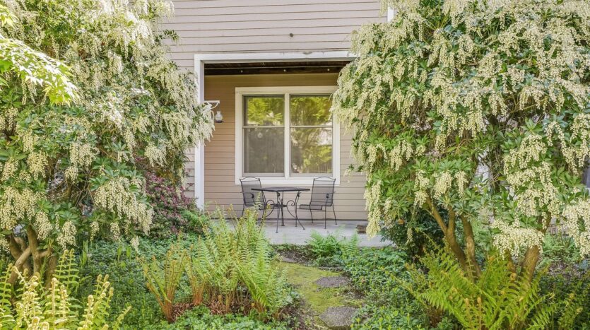 205 SW Montgomery St.  #204 - Portland - Oregon - 2 bed, 2 bath rental property