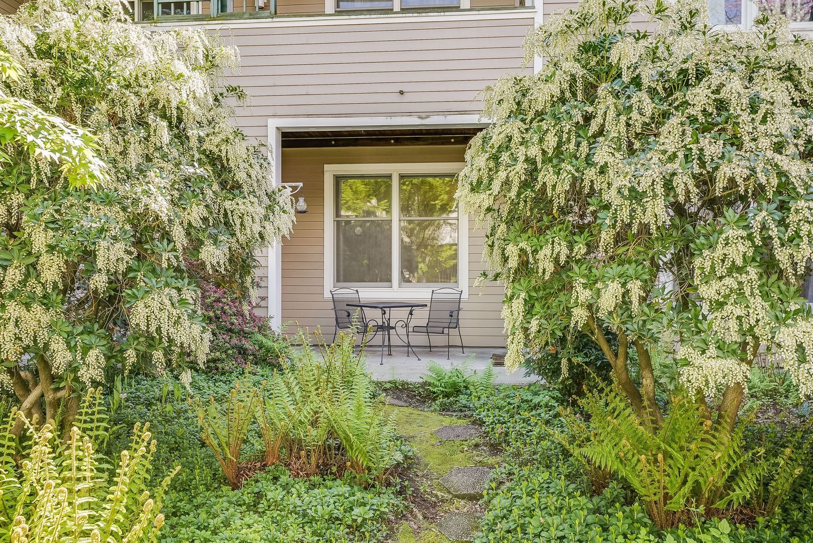 205 SW Montgomery St.  #204 - Portland - Oregon - 2 bed, 2 bath rental property