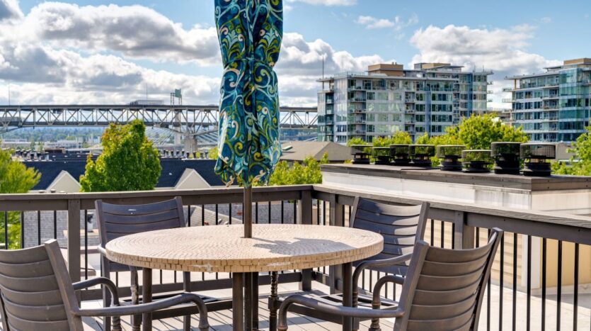 205 SW Montgomery St.  #204 - Portland - Oregon - 2 bed, 2 bath rental property