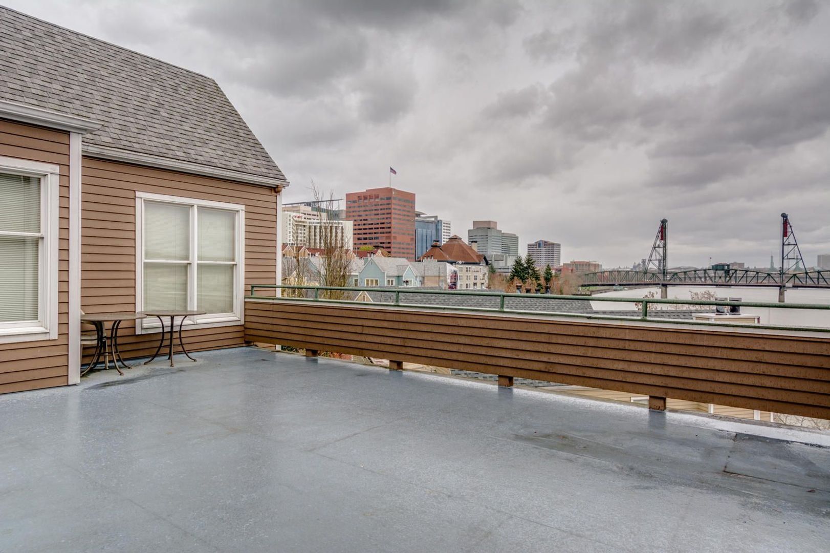 205 SW Montgomery St.  #204 - Portland - Oregon - 2 bed, 2 bath rental property