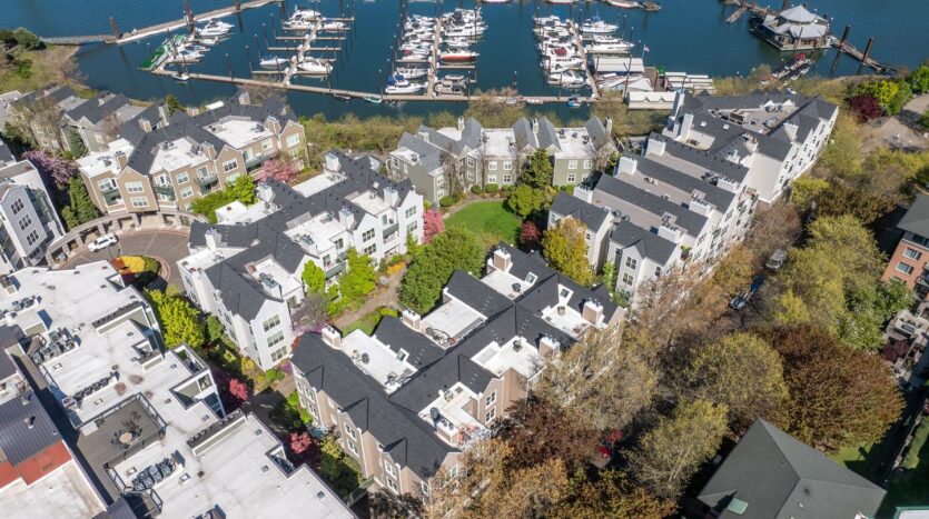 205 SW Montgomery St.  #204 - Portland - Oregon - 2 bed, 2 bath rental property