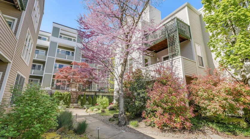 205 SW Montgomery St.  #204 - Portland - Oregon - 2 bed, 2 bath rental property