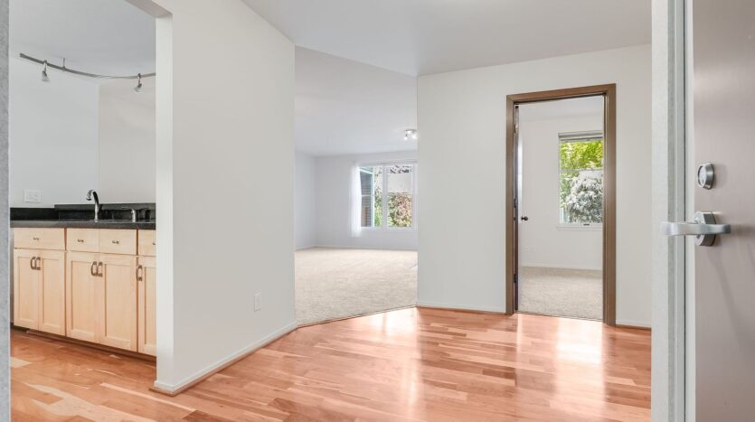 205 SW Montgomery St.  #204 - Portland - Oregon - 2 bed, 2 bath rental property