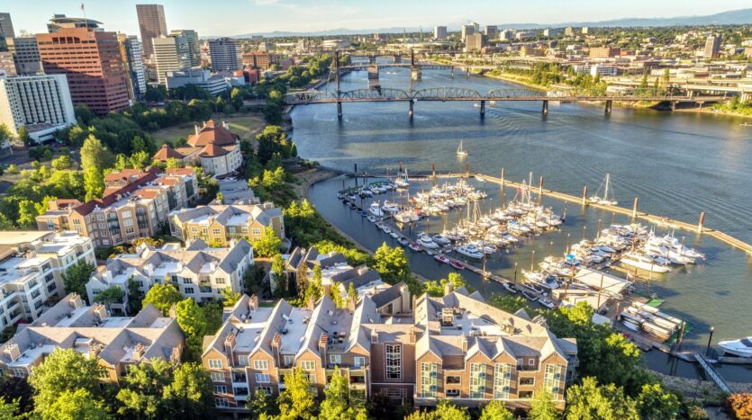 205 SW Montgomery St.  #204 - Portland - Oregon - 2 bed, 2 bath rental property