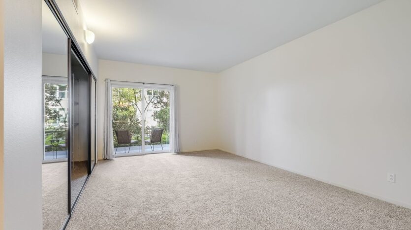 205 SW Montgomery St.  #204 - Portland - Oregon - 2 bed, 2 bath rental property