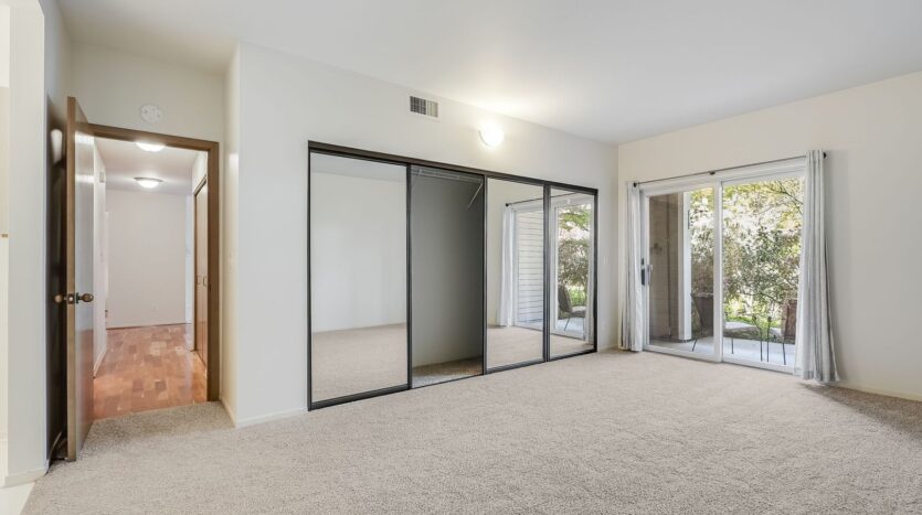 205 SW Montgomery St.  #204 - Portland - Oregon - 2 bed, 2 bath rental property