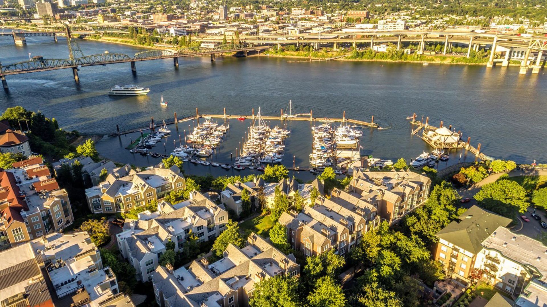 205 SW Montgomery St.  #204 - Portland - Oregon - 2 bed, 2 bath rental property