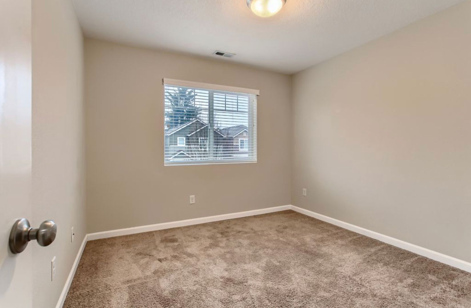 20815 SW Sister Lane - Beaverton - Oregon - 4 bed, 2.5 bath rental property