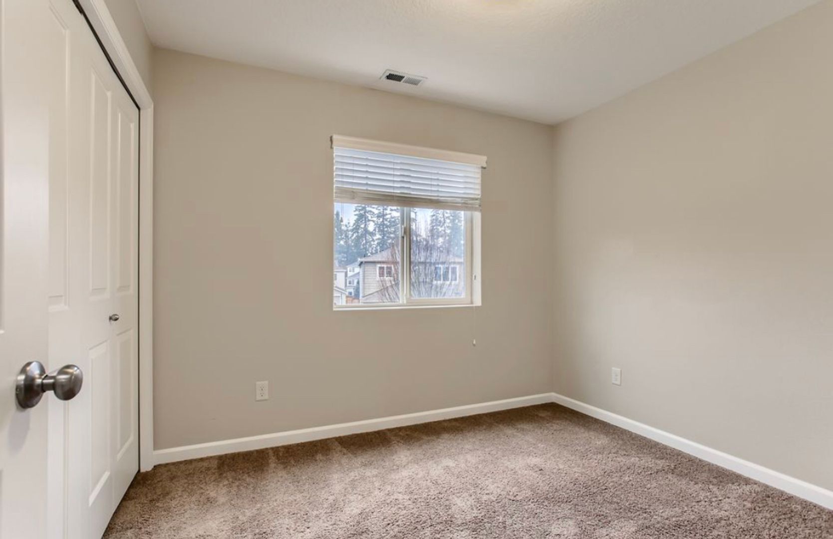 20815 SW Sister Lane - Beaverton - Oregon - 4 bed, 2.5 bath rental property