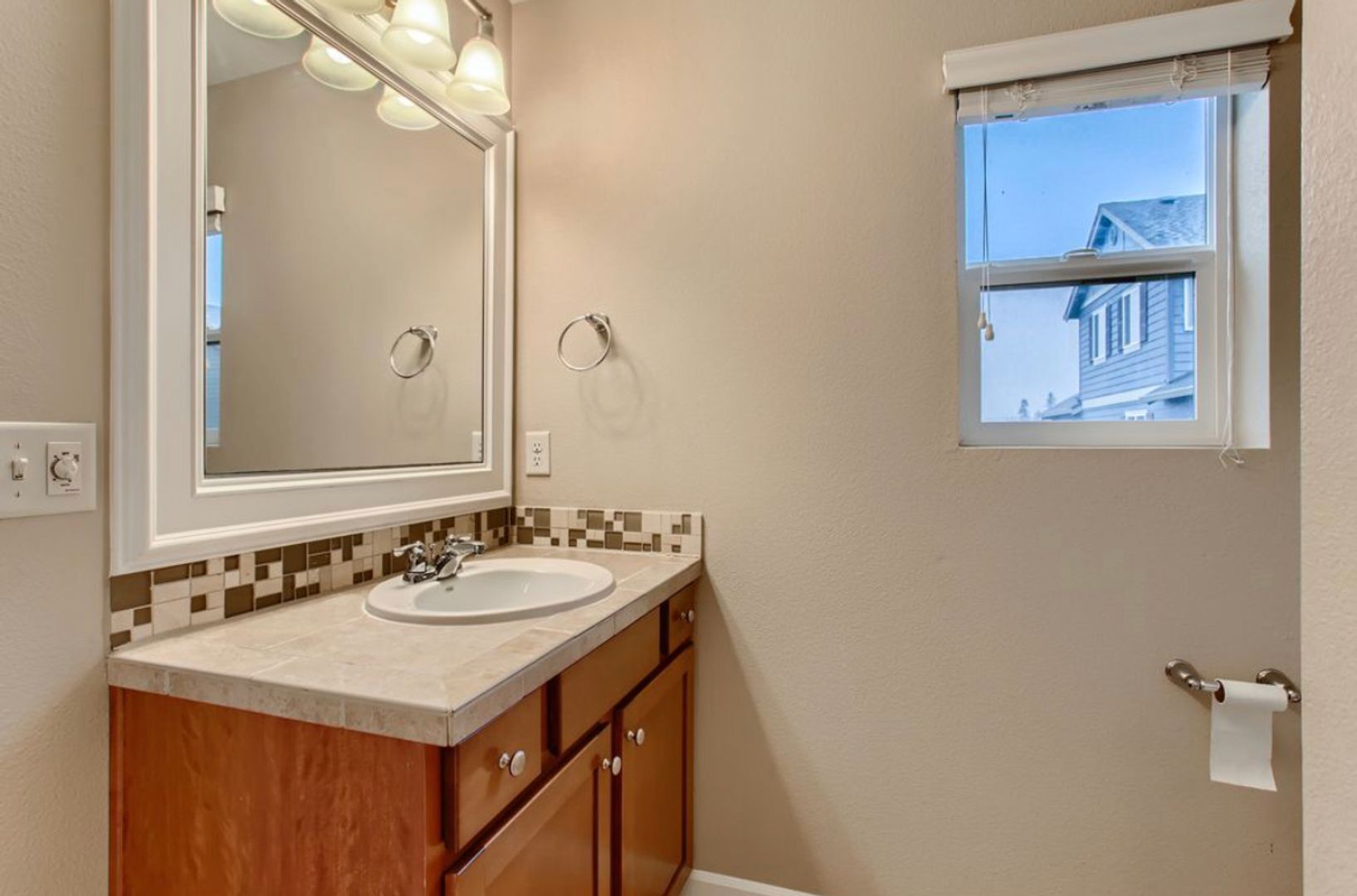 20815 SW Sister Lane - Beaverton - Oregon - 4 bed, 2.5 bath rental property