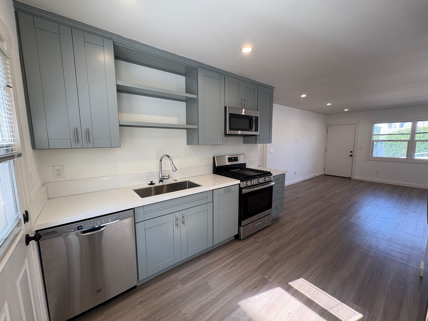 2101-2107 Reed Ave. - San Diego - California - 2 bed, 1 bath rental property