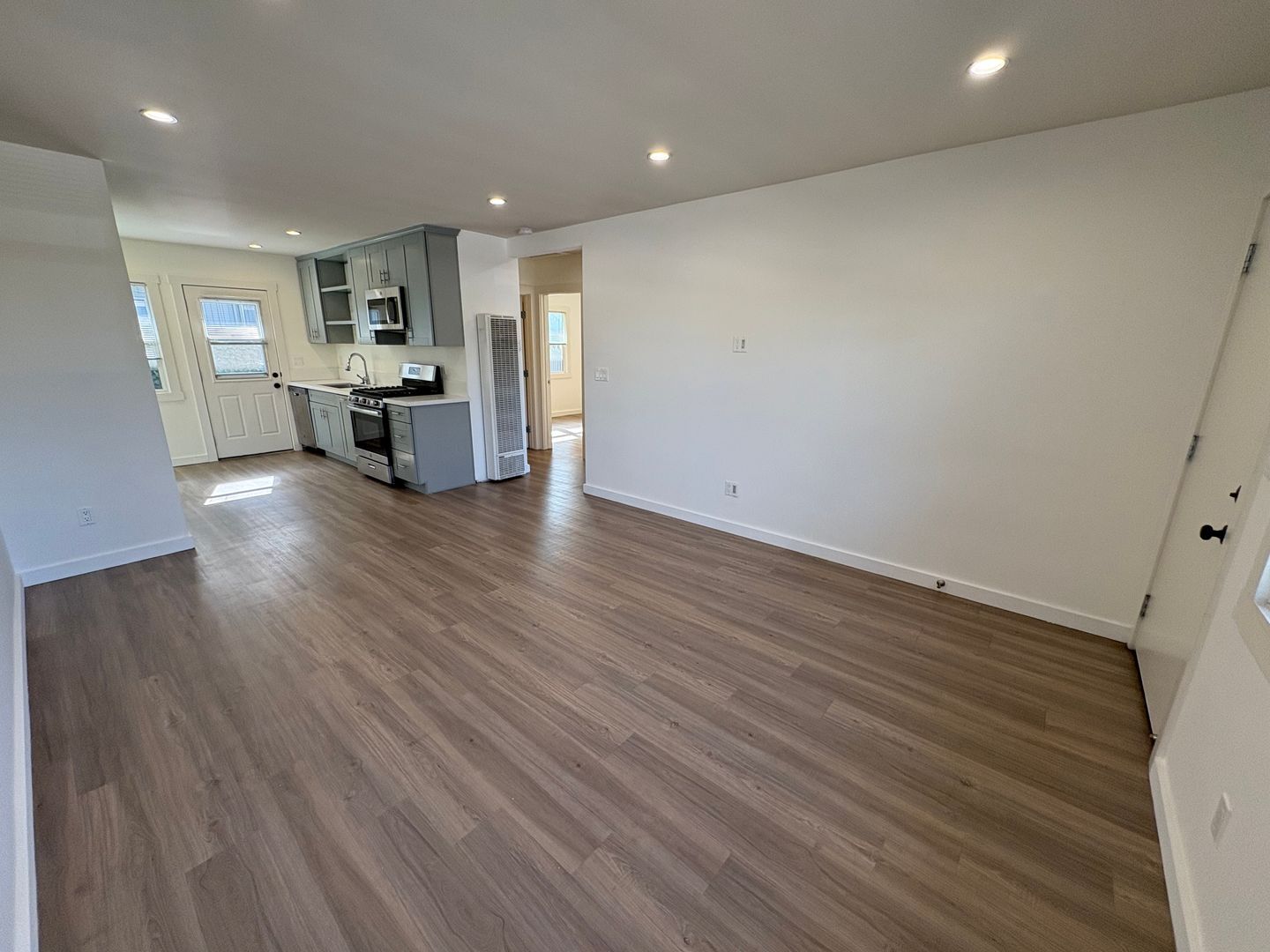 2101-2107 Reed Ave. - San Diego - California - 2 bed, 1 bath rental property