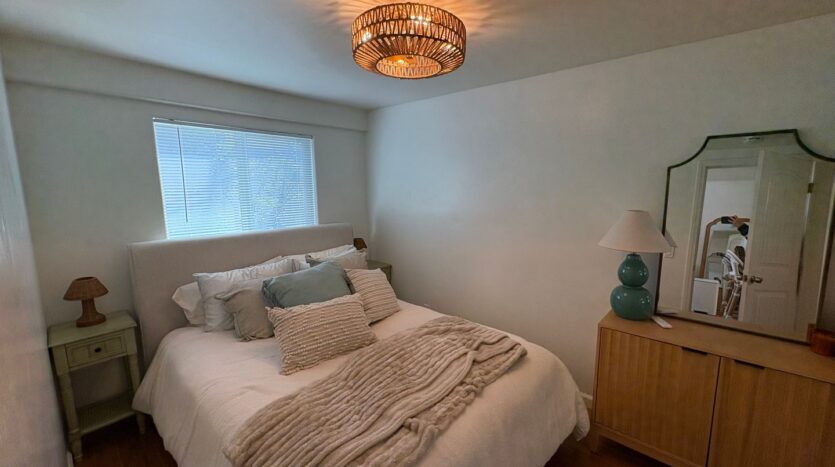 215-221 Lolita St - Encinitas - California - 1 bed, 1 bath rental property