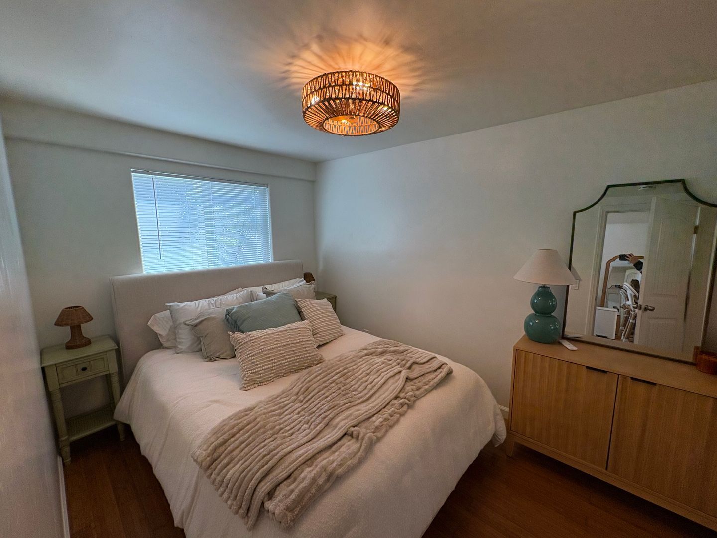 215-221 Lolita St - Encinitas - California - 1 bed, 1 bath rental property