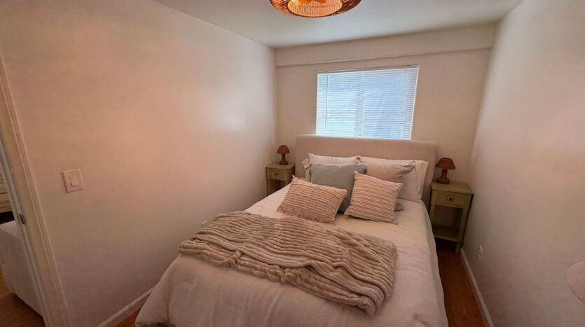 215-221 Lolita St - Encinitas - California - 1 bed, 1 bath rental property