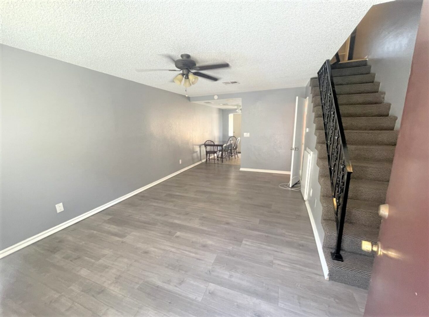 2227 N. Broadway Apt E - Santa Ana - California - 2 bed, 1.5 bath rental property