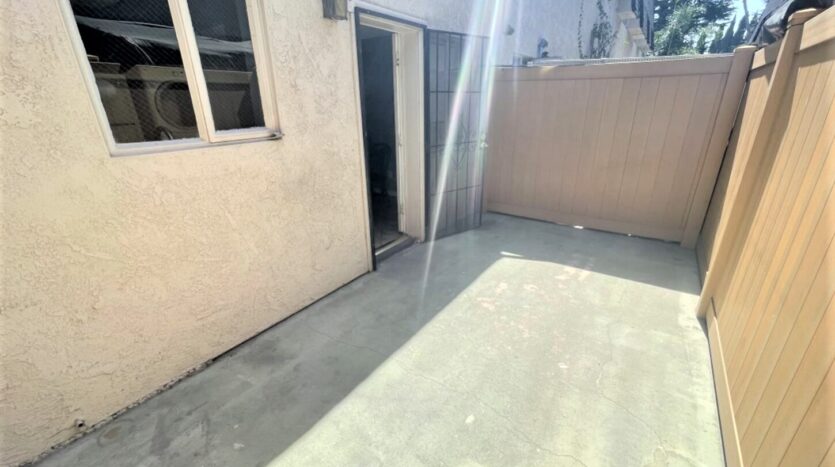 2227 N. Broadway Apt E - Santa Ana - California - 2 bed, 1.5 bath rental property