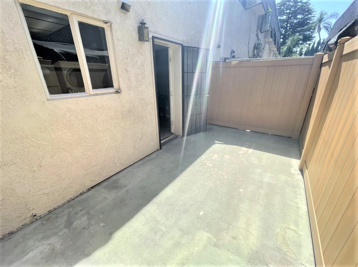 2227 N. Broadway Apt E - Santa Ana - California - 2 bed, 1.5 bath rental property