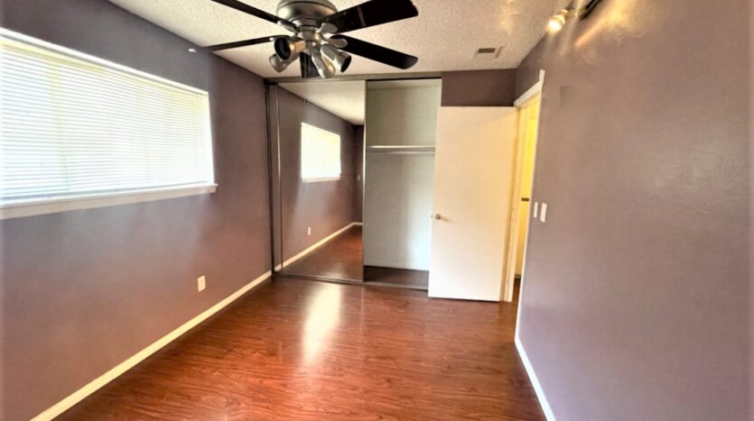 2227 N. Broadway Apt E - Santa Ana - California - 2 bed, 1.5 bath rental property