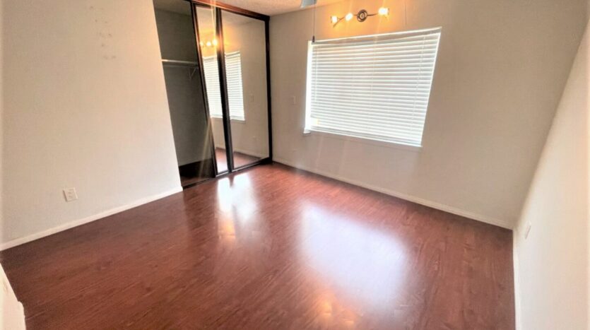 2227 N. Broadway Apt E - Santa Ana - California - 2 bed, 1.5 bath rental property