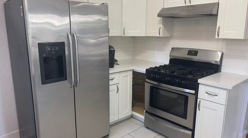 2233 Dwight Way - Stockton - California - 2 bed, 1 bath rental property