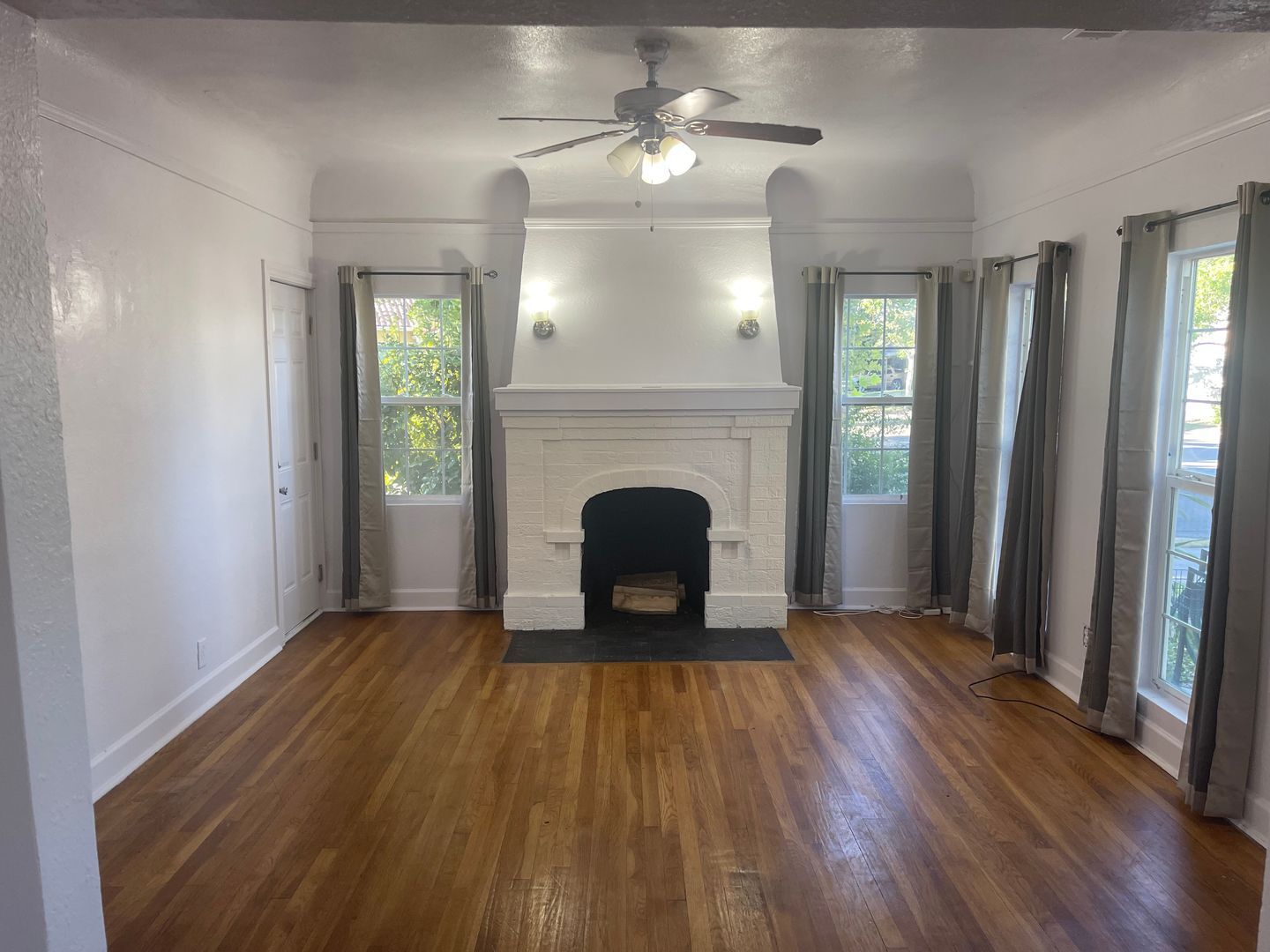 2233 Dwight Way - Stockton - California - 2 bed, 1 bath rental property
