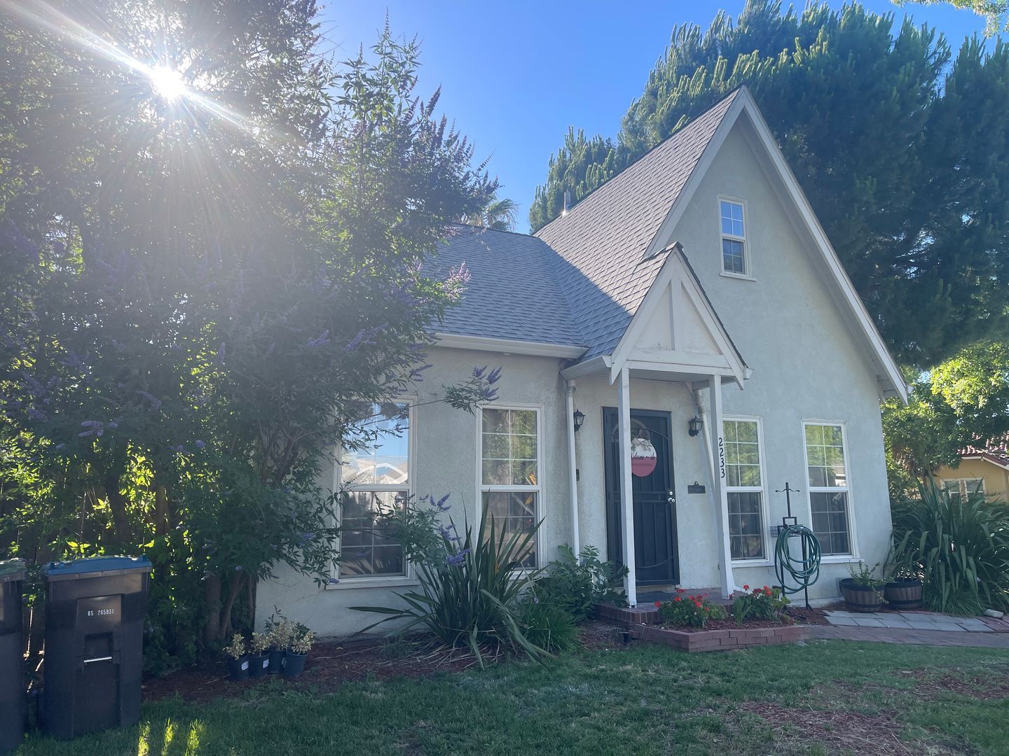 2233 Dwight Way - Stockton - California - 2 bed, 1 bath rental property