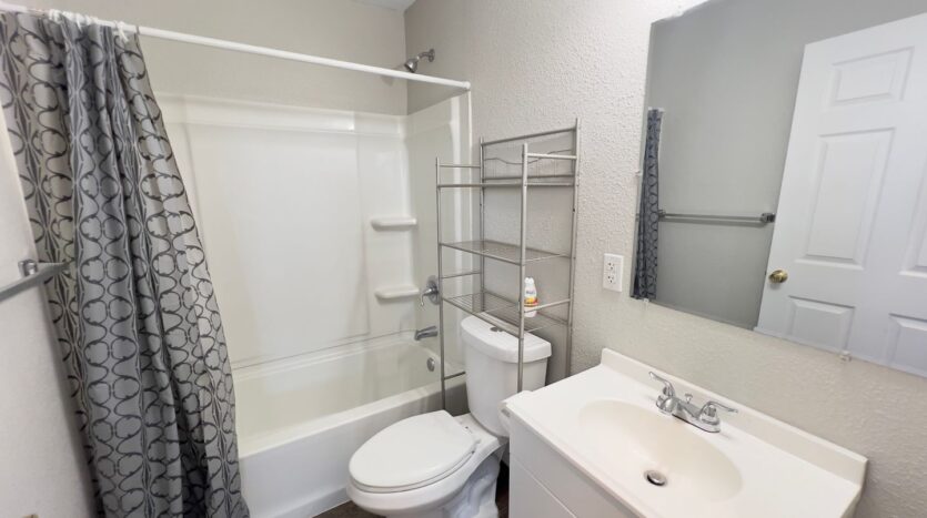 227 S Texas Ave  # B - Henderson - Nevada - 1 bath rental property