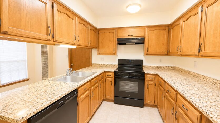 23 Lakeshore Dr. NE - Albuquerque - New Mexico - 3 bed, 2.5 bath rental property