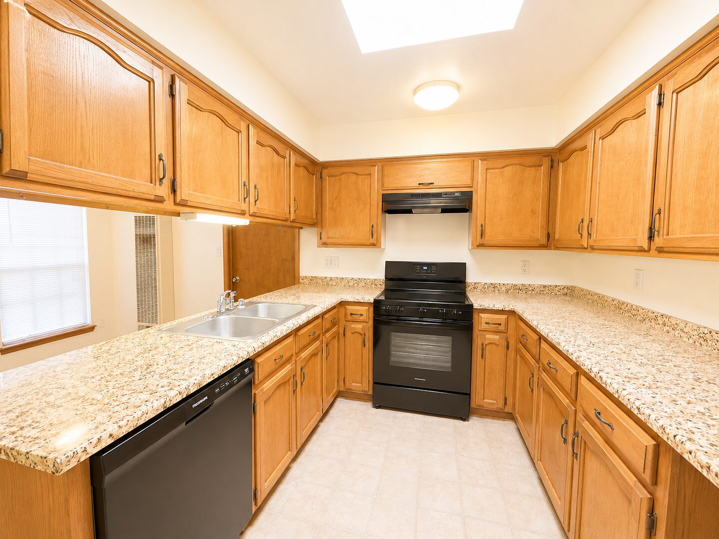 23 Lakeshore Dr. NE - Albuquerque - New Mexico - 3 bed, 2.5 bath rental property