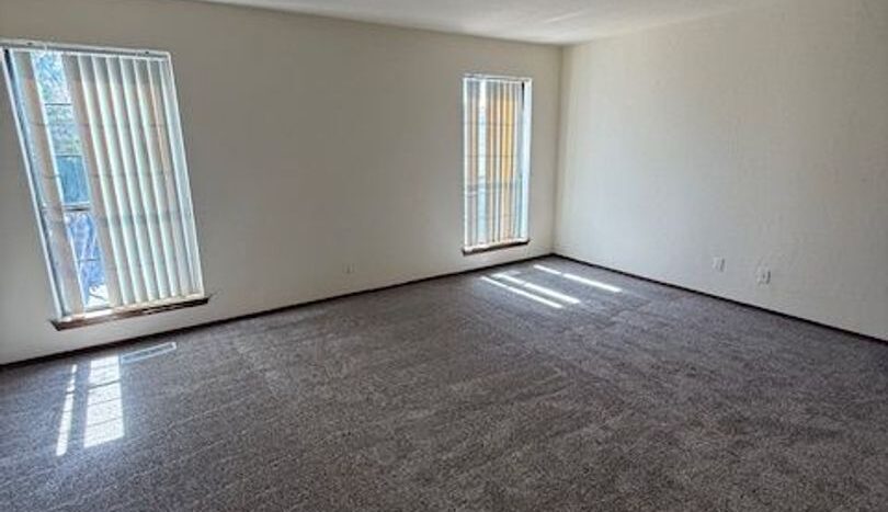 23 Lakeshore Dr. NE - Albuquerque - New Mexico - 3 bed, 2.5 bath rental property