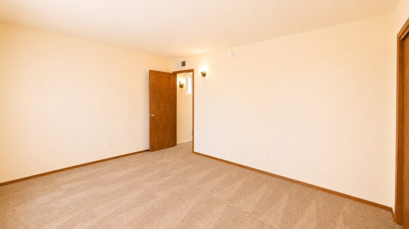 23 Lakeshore Dr. NE - Albuquerque - New Mexico - 3 bed, 2.5 bath rental property
