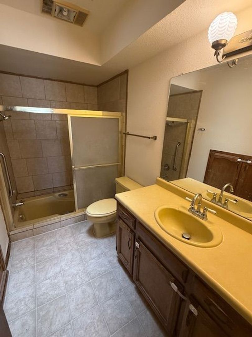 23 Lakeshore Dr. NE - Albuquerque - New Mexico - 3 bed, 2.5 bath rental property