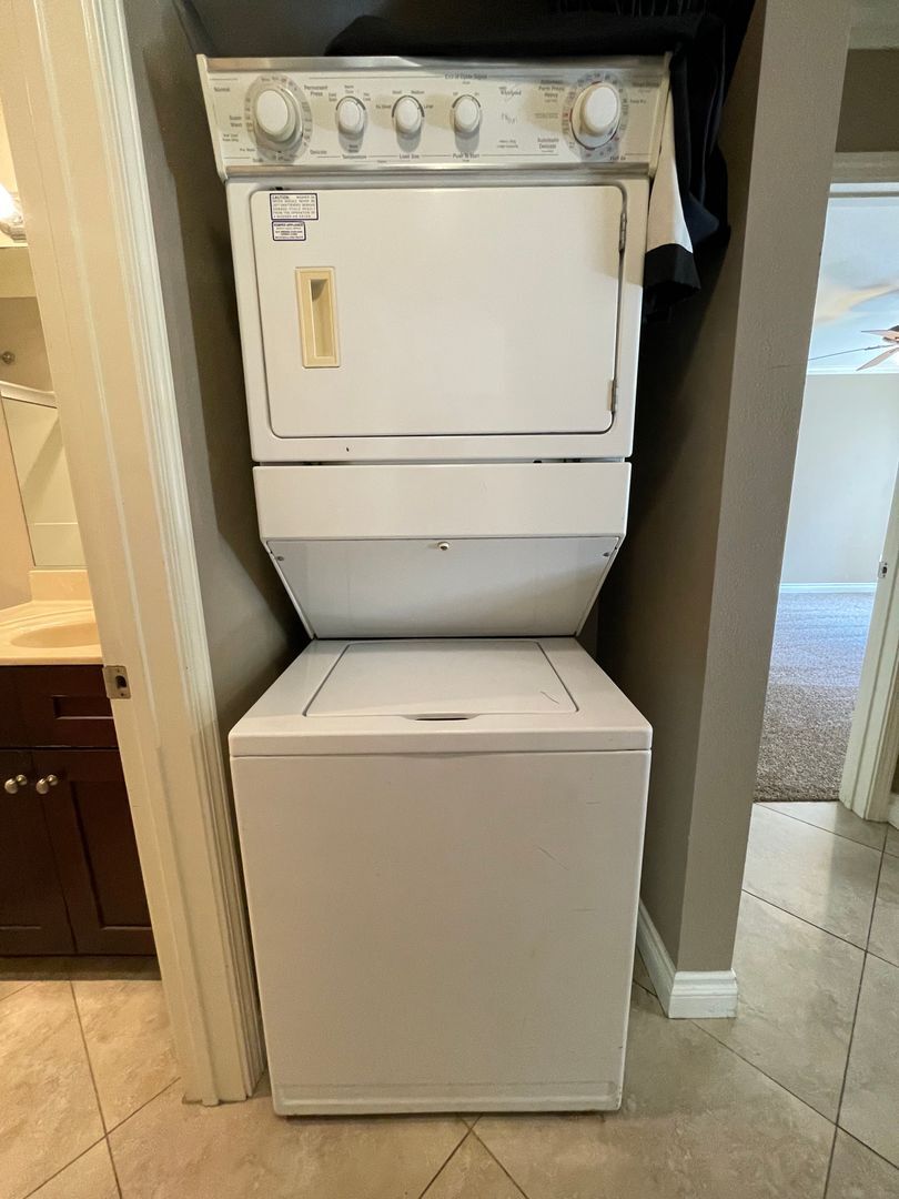 2342 Hosp Way #123 - Carlsbad - California - 2 bed, 2 bath rental property