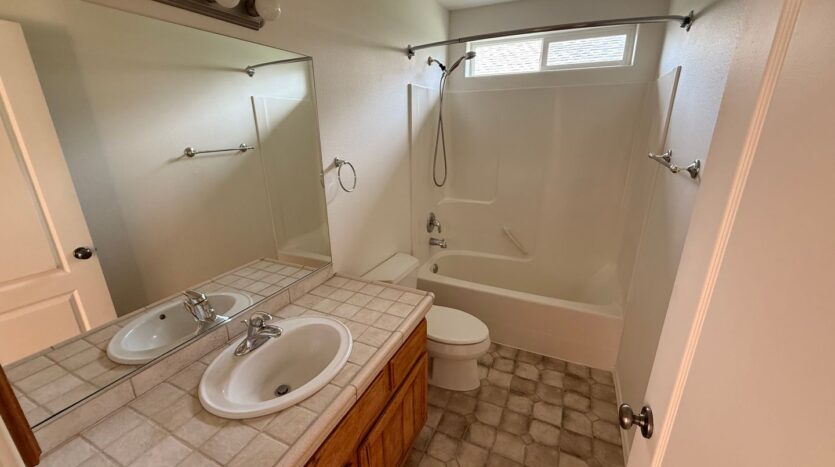 2455 NE 7th Lane - Redmond - Oregon - 3 bed, 2 bath rental property