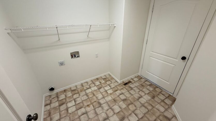 2455 NE 7th Lane - Redmond - Oregon - 3 bed, 2 bath rental property