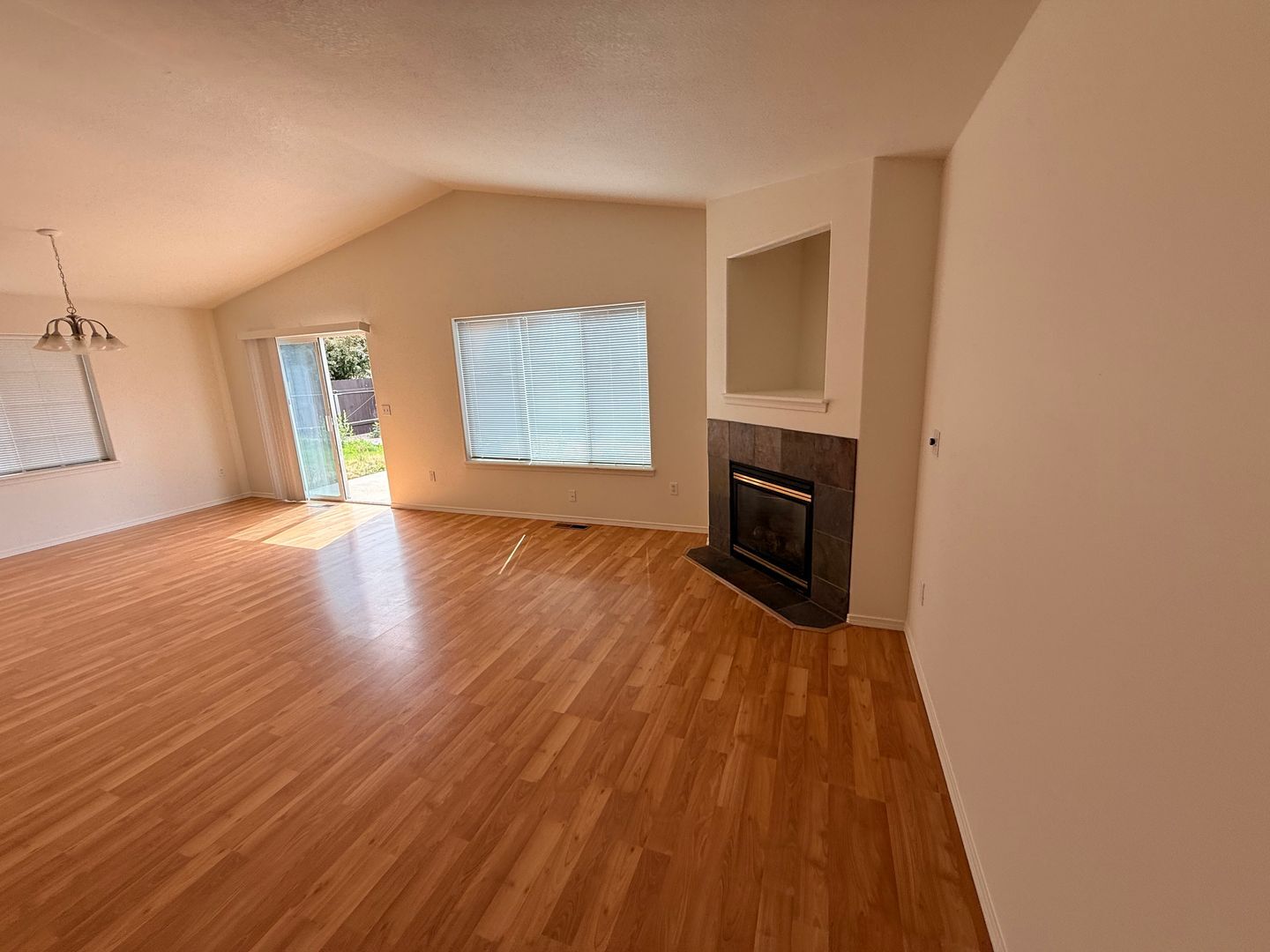 2455 NE 7th Lane - Redmond - Oregon - 3 bed, 2 bath rental property