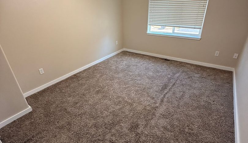 2507 - 2509 SW Cascade Mtn Ln - Redmond - Oregon - 3 bed, 2.5 bath rental property