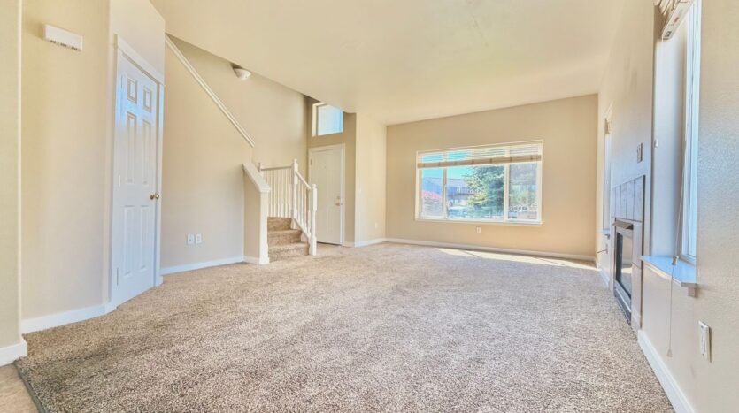 2507 - 2509 SW Cascade Mtn Ln - Redmond - Oregon - 3 bed, 2.5 bath rental property
