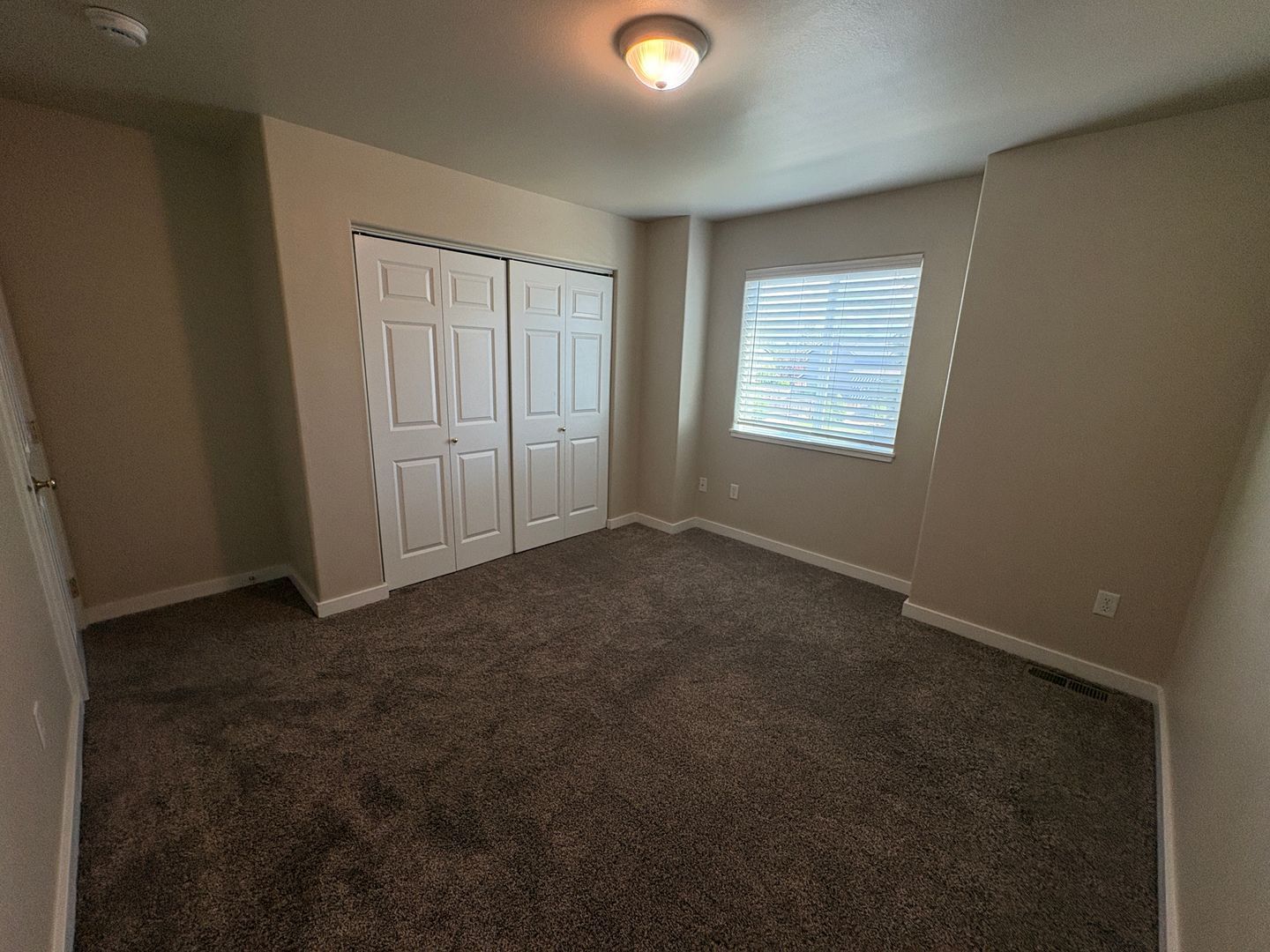 2507 - 2509 SW Cascade Mtn Ln - Redmond - Oregon - 3 bed, 2.5 bath rental property