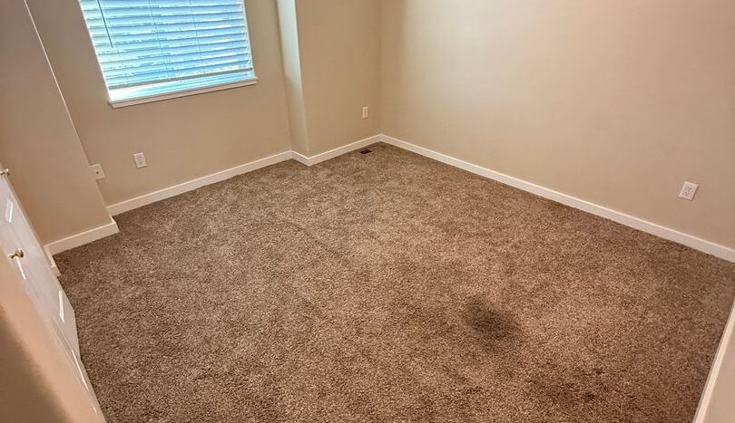 2507 - 2509 SW Cascade Mtn Ln - Redmond - Oregon - 3 bed, 2.5 bath rental property