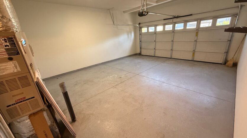 2507 - 2509 SW Cascade Mtn Ln - Redmond - Oregon - 3 bed, 2.5 bath rental property