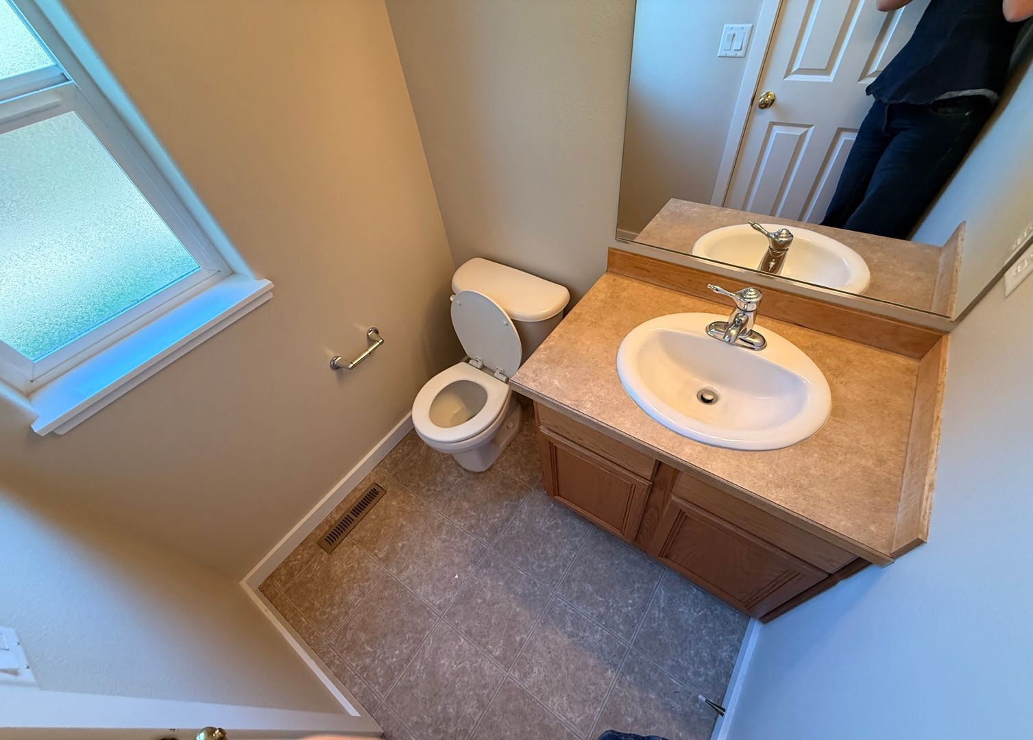 2507 - 2509 SW Cascade Mtn Ln - Redmond - Oregon - 3 bed, 2.5 bath rental property