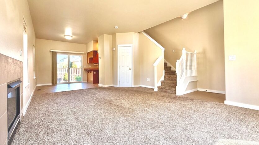 2507 - 2509 SW Cascade Mtn Ln - Redmond - Oregon - 3 bed, 2.5 bath rental property