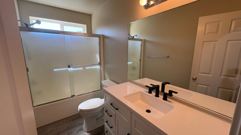 2507 - 2509 SW Cascade Mtn Ln - Redmond - Oregon - 3 bed, 2.5 bath rental property