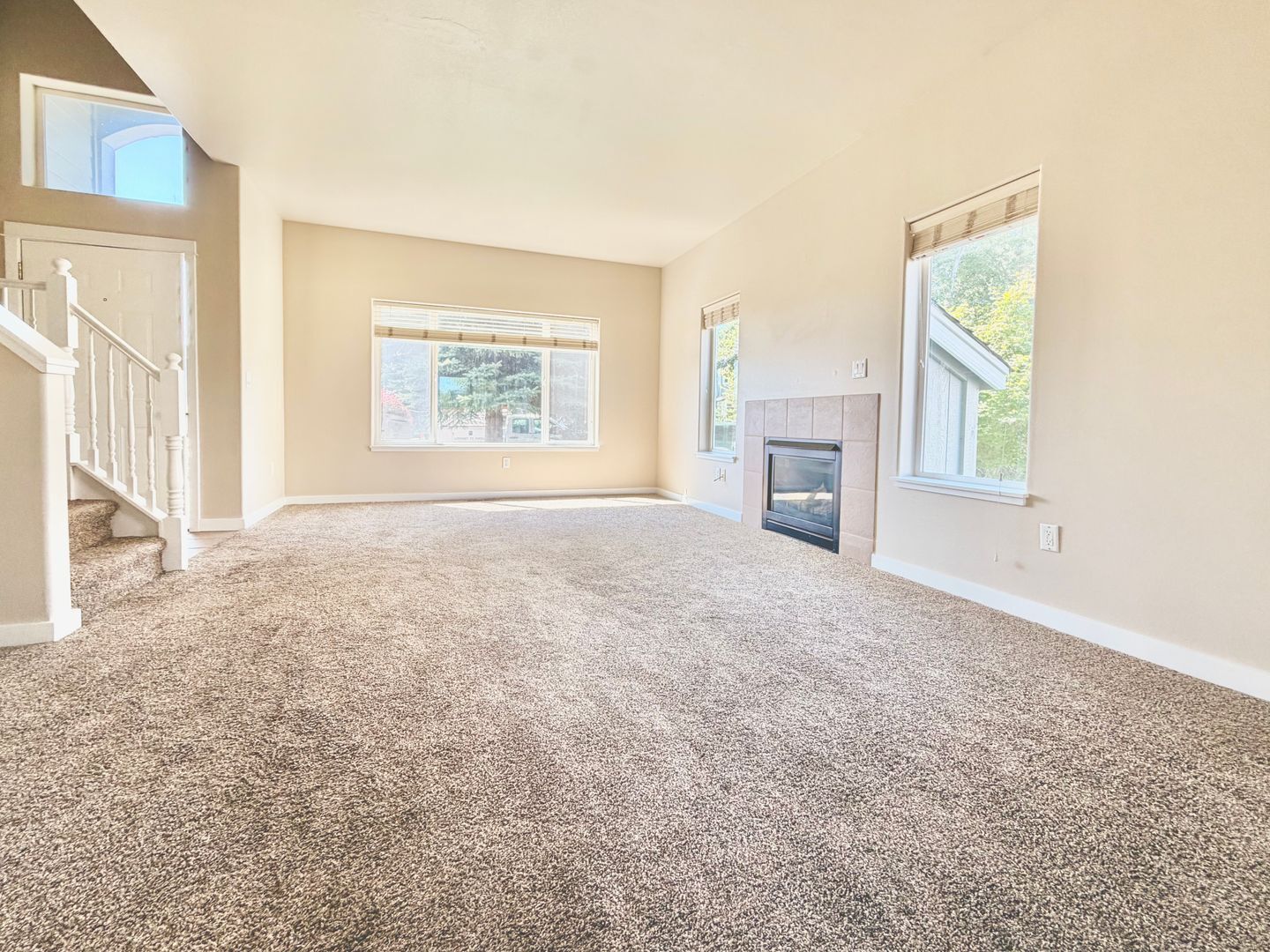 2507 - 2509 SW Cascade Mtn Ln - Redmond - Oregon - 3 bed, 2.5 bath rental property