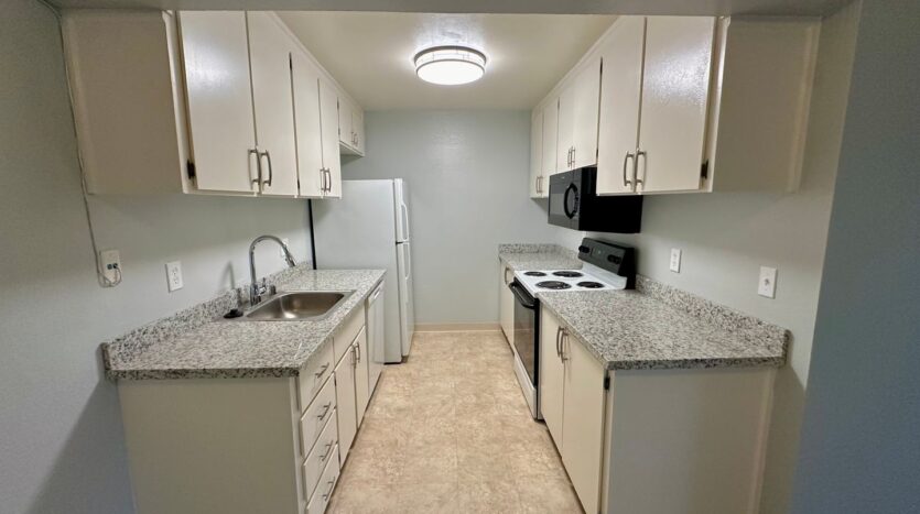 2800 Dover Ave - Fairfield - California - 2 bed, 1 bath rental property